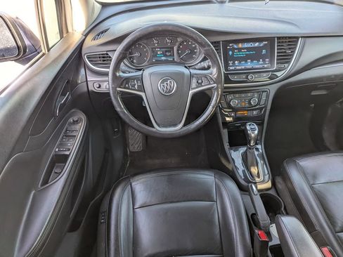 Used 2020 Buick Encore Essence image 28