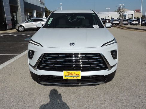 New 2026 Buick Enclave Preferred w/ Power Package image 2