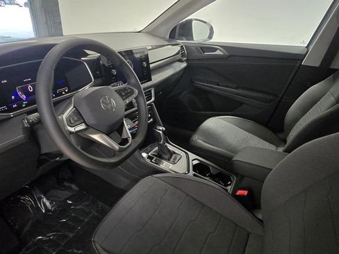 New 2026 Volkswagen Taos SE FWD image 20