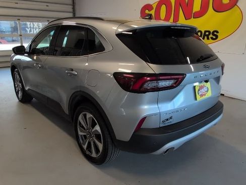 Certified 2023 Ford Escape Platinum AWD/4WD image 3
