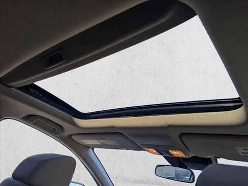 Used 2021 Honda CR-V EX image 18