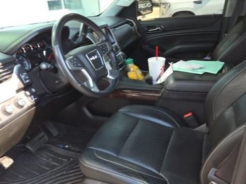 Used 2018 GMC Yukon SLT w/ Premium Edition AWD/4WD image 7