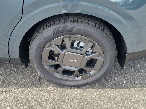 New 2026 Kia Carnival Hybrid FWD image 39