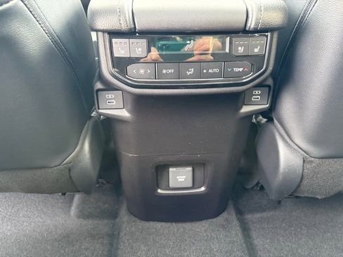 New 2026 Toyota Grand Highlander Platinum image 14