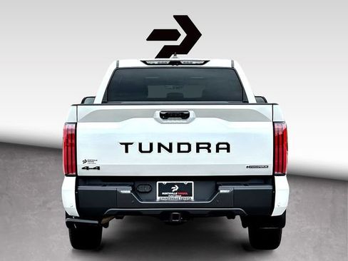 Used 2025 Toyota Tundra Limited AWD/4WD image 7
