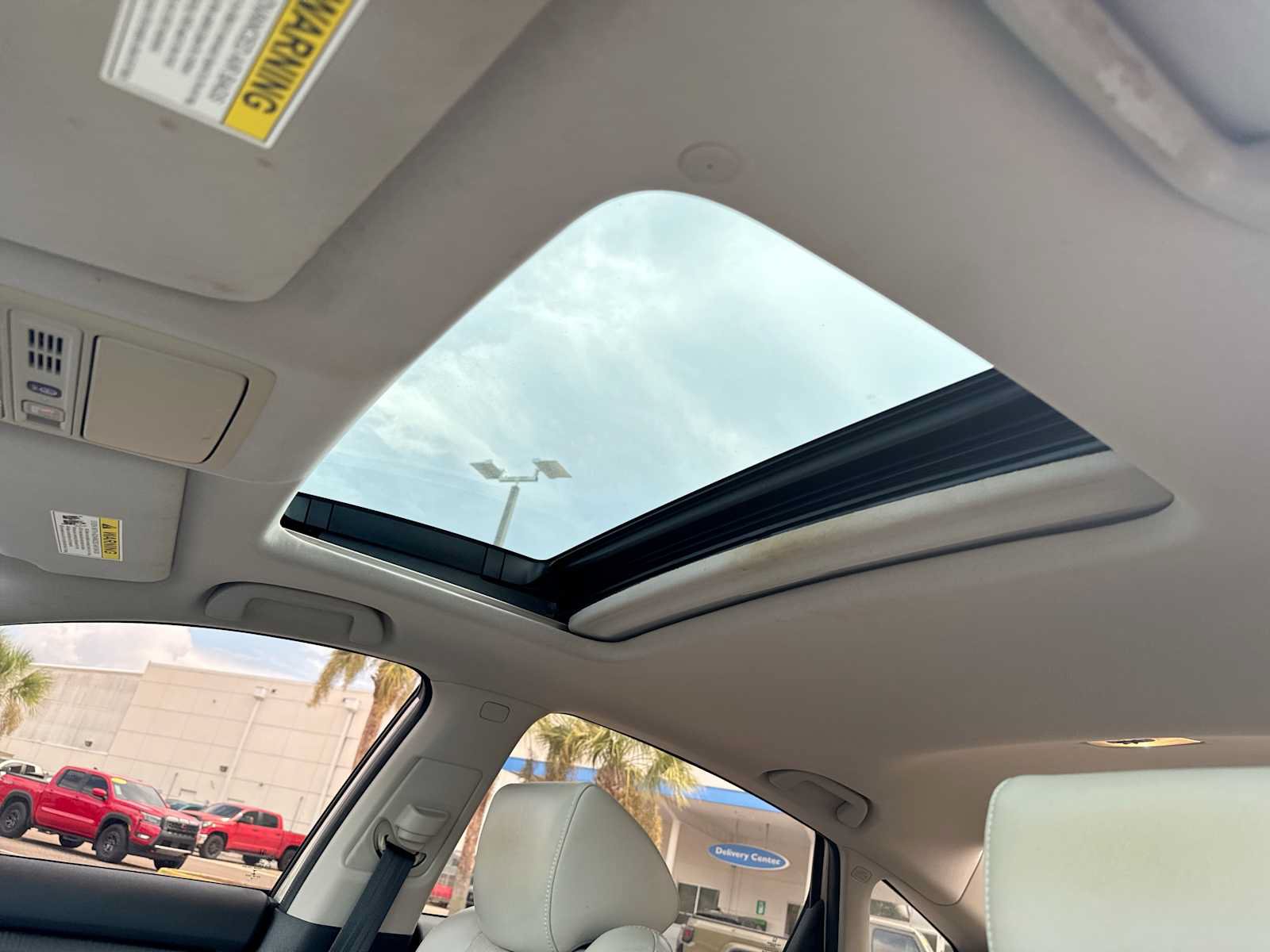 Used 2018 Honda Accord Touring image 16