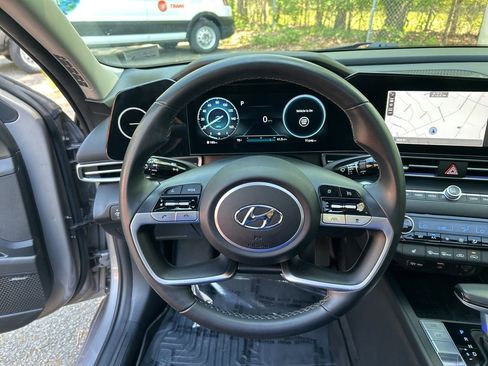 Used 2022 Hyundai Elantra Limited w/ Cargo Package image 20