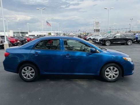 Used 2010 Toyota Corolla LE image 6