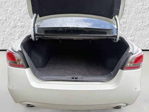 Used 2015 Nissan Altima 3.5 SL FWD image 12