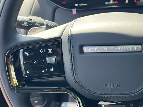 New 2025 Land Rover Range Rover Sport Dynamic SE image 29