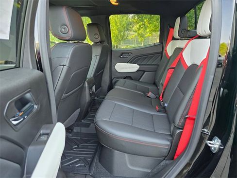 New 2025 GMC Canyon AT4 w/ AT4X Package image 16