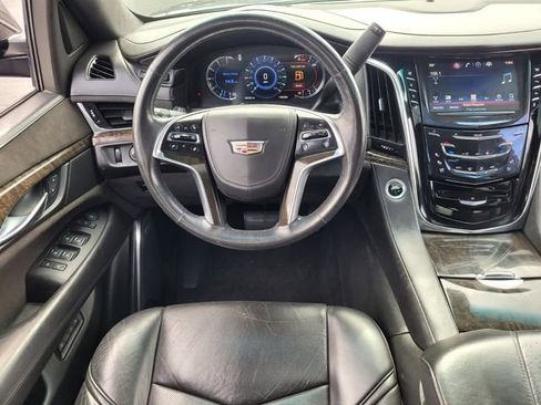 Used 2016 Cadillac Escalade Platinum image 14