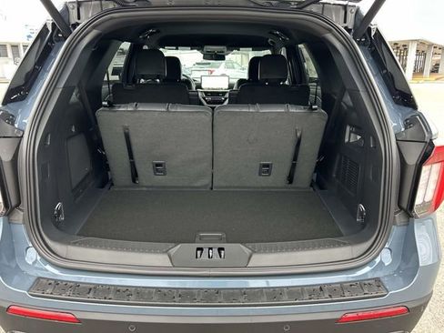 New 2026 Ford Explorer ST-Line w/ ST-Line Street Pack image 22
