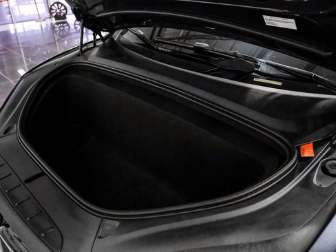 Used 2022 Tesla Model X image 44