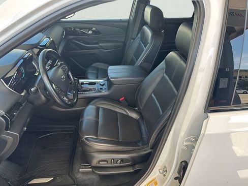 Used 2023 Chevrolet Traverse RS w/ LPO, Floor Liner Package AWD/4WD image 10