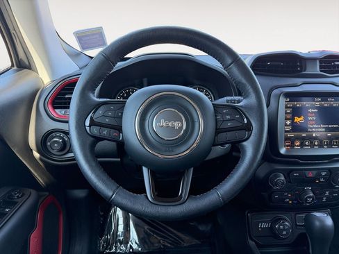 Used 2022 Jeep Renegade Trailhawk AWD/4WD image 13