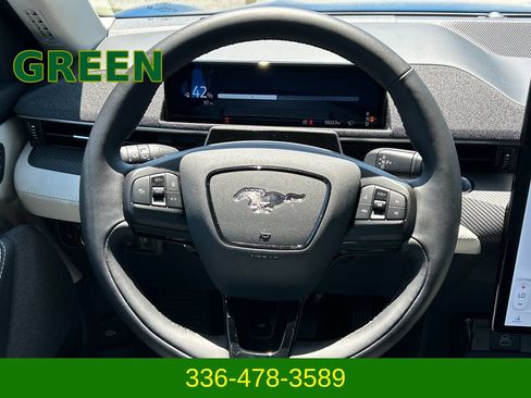 Used 2025 Ford Mustang Mach-E Premium AWD/4WD image 15