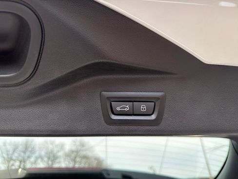 Used 2024 BMW X5 xDrive40i w/ M Sport Package image 12