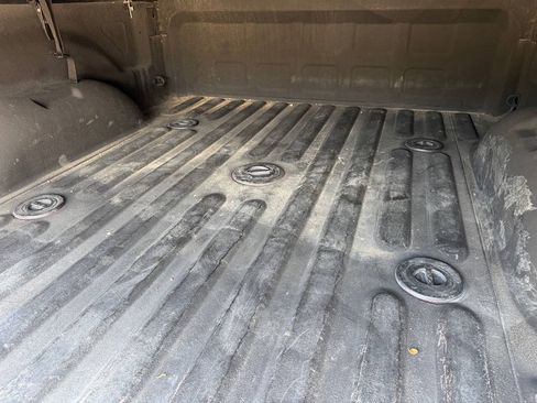 Used 2014 RAM 2500 Tradesman w/ Chrome Appearance Group AWD/4WD image 16
