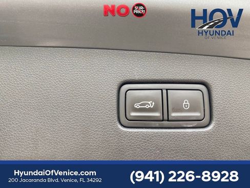 Used 2022 Genesis GV70 2.5T w/ Sport Prestige Package AWD/4WD image 37