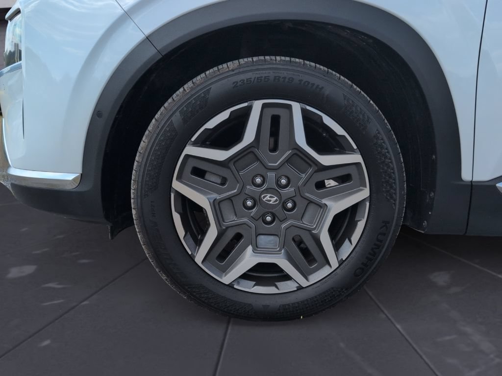 Used 2022 Hyundai Santa Fe Limited FWD image 25