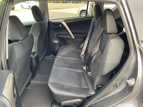 Used 2014 Toyota RAV4 XLE AWD/4WD image 24