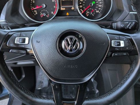 Used 2018 Volkswagen Tiguan SEL image 11
