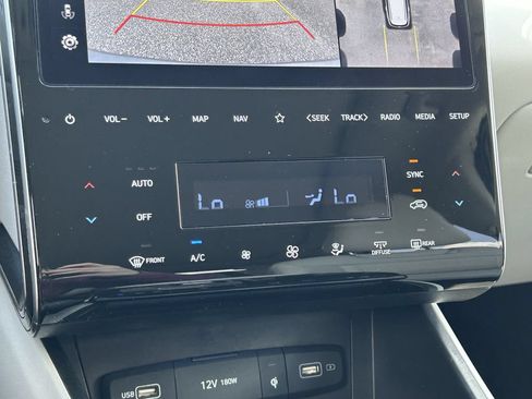 Certified 2023 Hyundai Tucson Limited AWD/4WD image 29