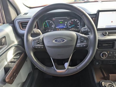 Used 2024 Ford Maverick Lariat image 17