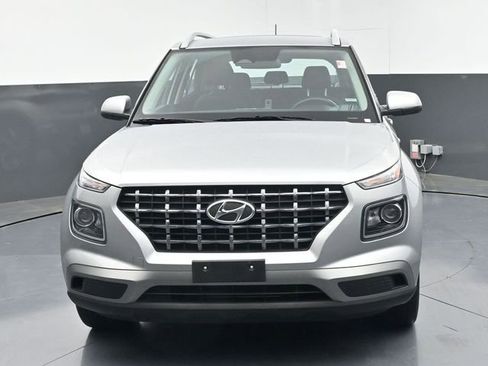 Used 2025 Hyundai Venue SEL FWD image 43