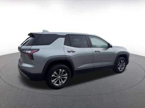 Used 2025 Chevrolet Equinox LT FWD image 15