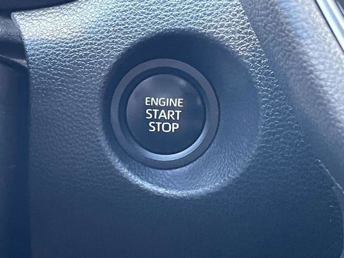 Used 2024 Toyota Corolla Cross LE FWD image 34