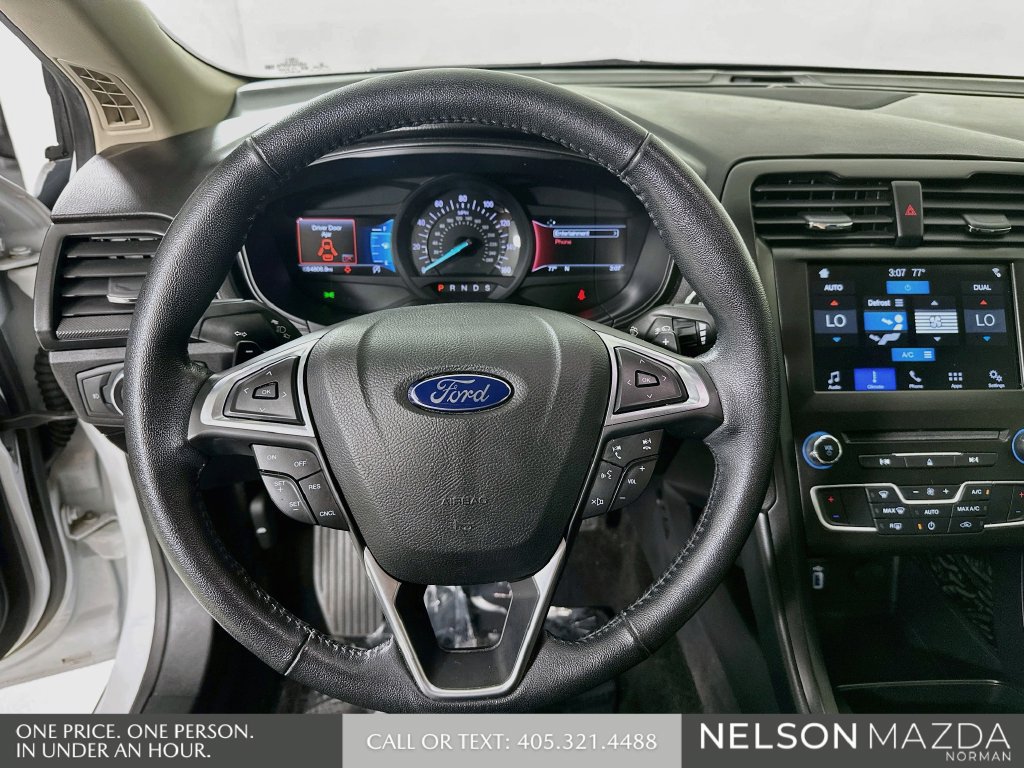 Used 2018 Ford Fusion SE w/ Equipment Group 201A FWD image 13