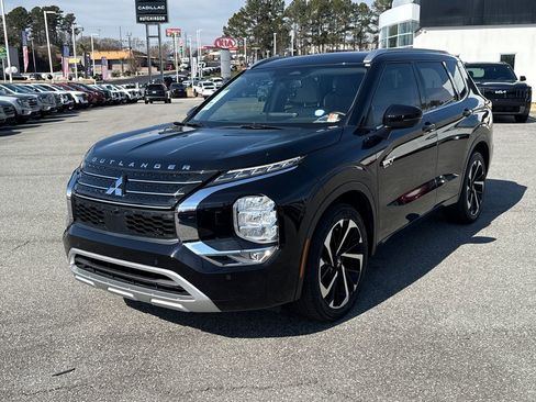 Used 2023 Mitsubishi Outlander SEL image 3