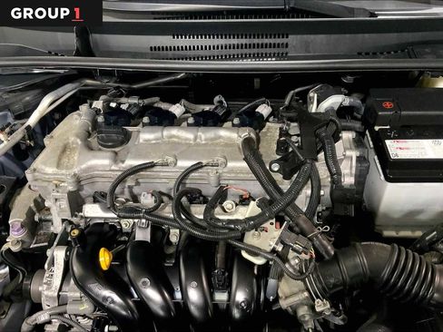 Used 2021 Toyota Corolla LE image 32