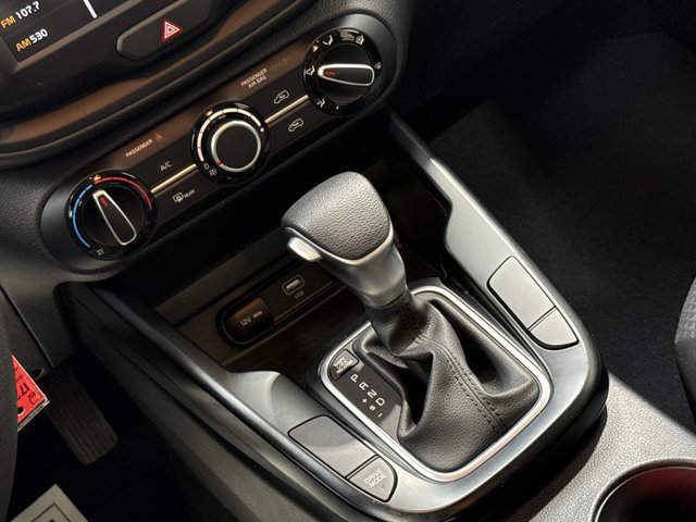 Certified 2025 Kia Soul LX w/ LX Technology Package FWD image 24