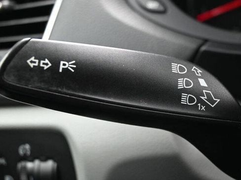 Used 2018 Audi Q3 2.0T Premium image 29