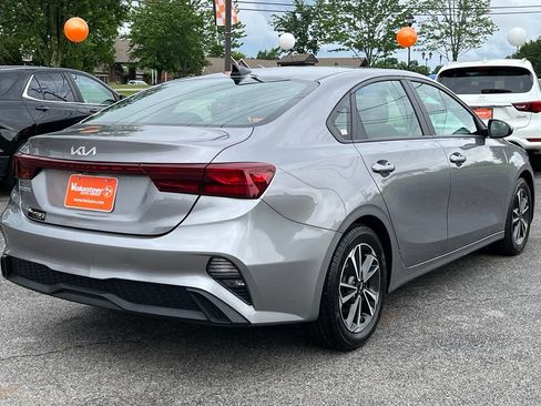 Used 2024 Kia Forte LXS FWD image 8