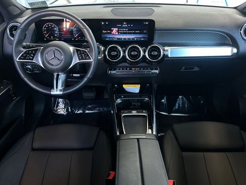 Certified 2026 Mercedes-Benz GLB 250 image 5