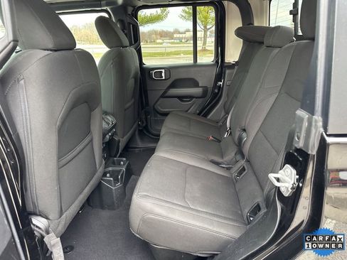 Used 2023 Jeep Gladiator Overland image 46