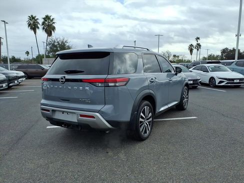 Used 2022 Nissan Pathfinder Platinum image 5