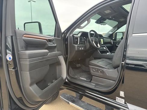 Used 2024 GMC Sierra 2500 Denali w/ Denali Reserve Package image 12