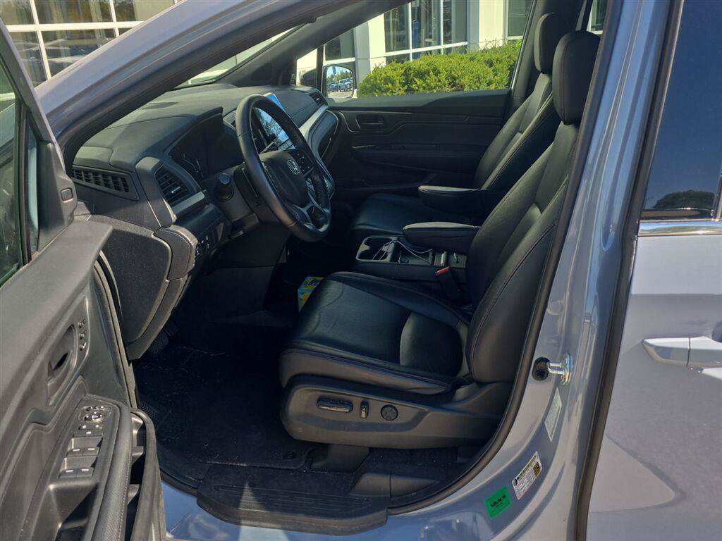 Used 2023 Honda Odyssey Sport image 3