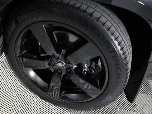 Used 2024 Land Rover Defender 90 V8 image 43