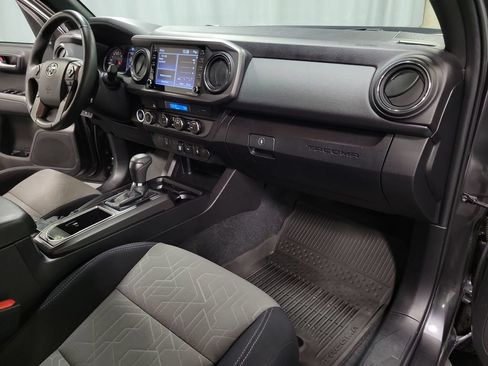 Used 2023 Toyota Tacoma TRD Off-Road AWD/4WD image 34