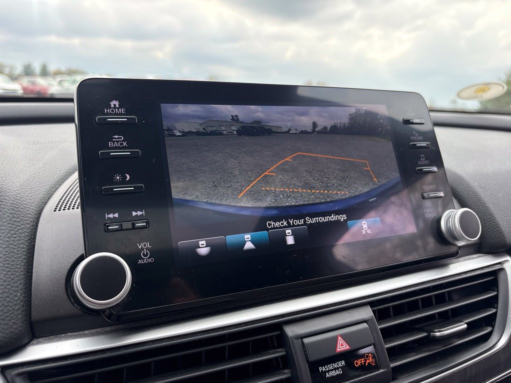 Used 2020 Honda Accord Touring image 23