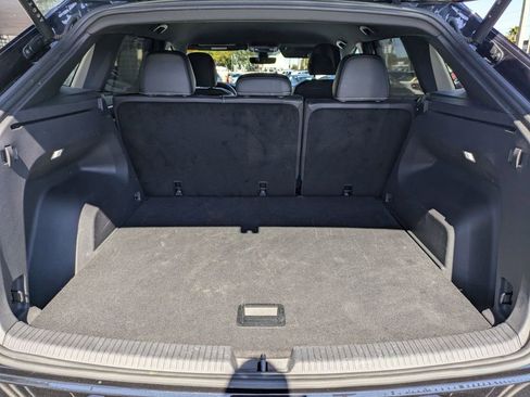 Used 2025 Volkswagen Atlas Cross Sport SE FWD image 29