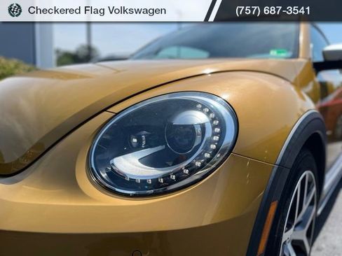 Used 2017 Volkswagen Beetle 1.8T Dune FWD image 11