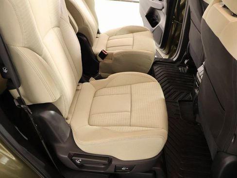 Used 2024 Subaru Ascent Premium w/ Convenience Package image 15