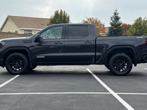 Used 2023 GMC Sierra 1500 Elevation image 8